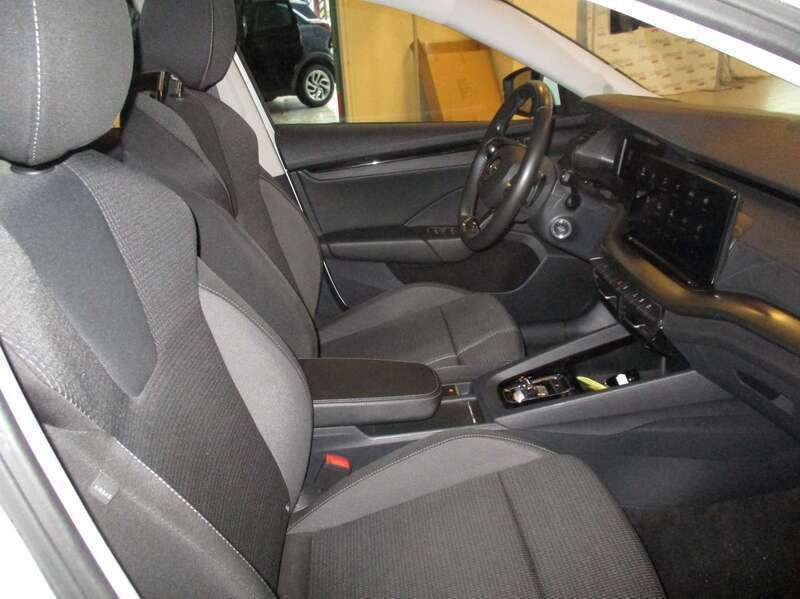 Usata Skoda Octavia Executive 116 CV (85 kW) 2022 Bianco luna Station wagon