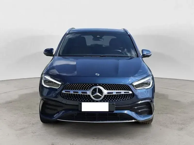 Usata Mercedes GLA200 Premium 150 CV (110 kW) 2023 Blu SUV
