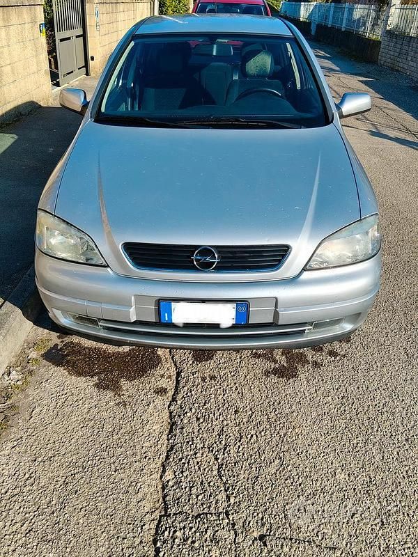 Usata Opel Astra 2003 Grigio Berlina