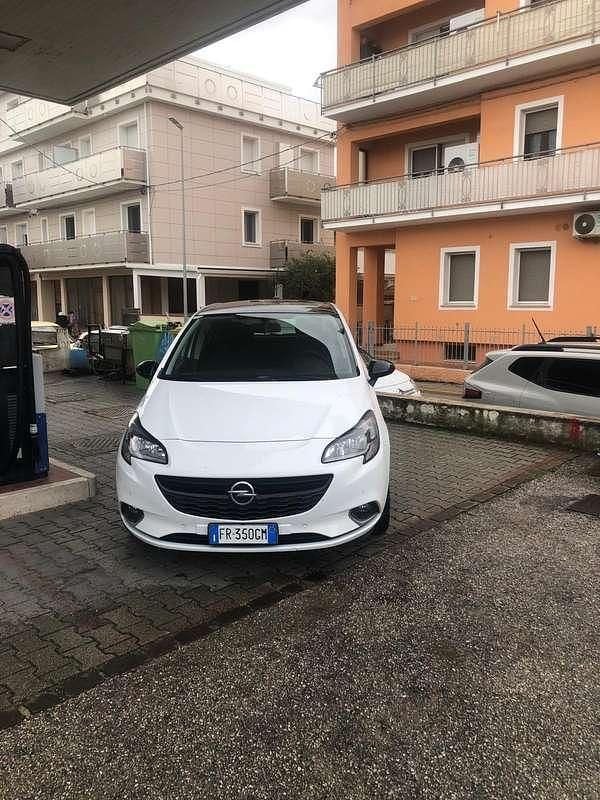 Usata Opel Corsa Edition 75 CV (55 kW) 2018 Nero Utilitaria
