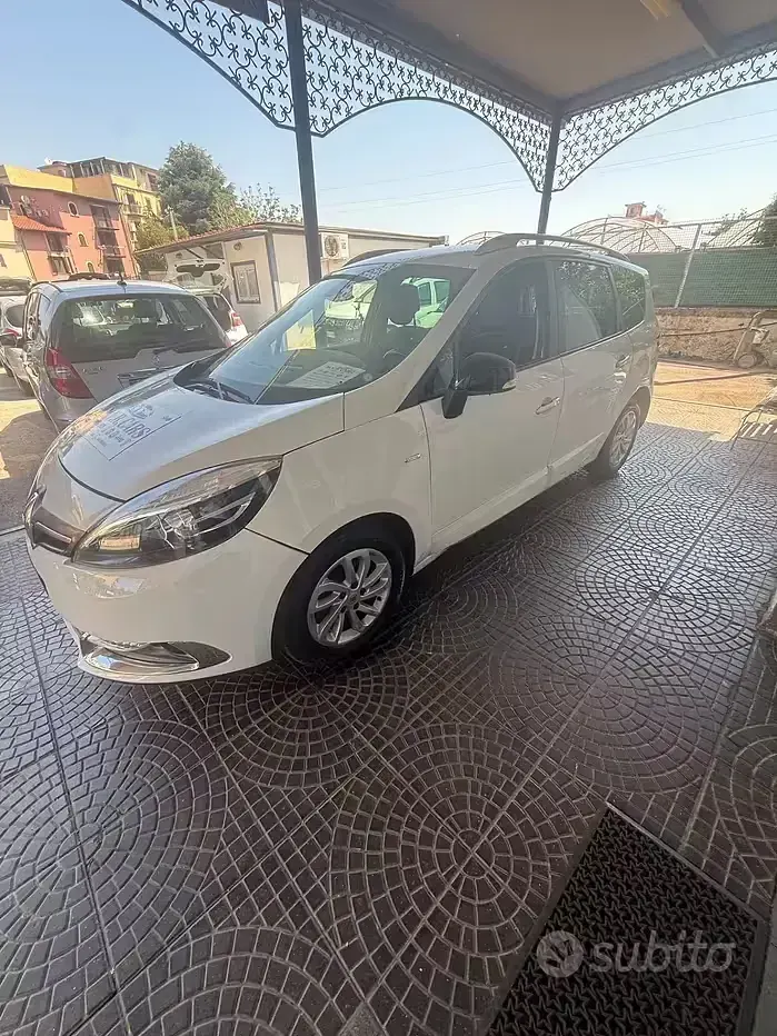 Usata Renault Scénic 110 CV (80 kW) 2015 Bianco Monovolume