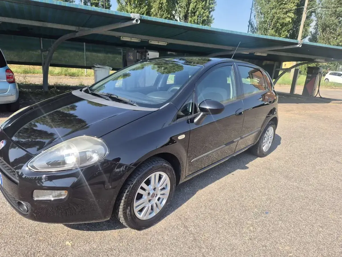 Usata Fiat Grande Punto 77 CV (56 kW) 2012 Other Utilitaria