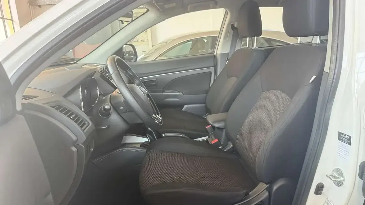 Usata Mitsubishi ASX Inform 117 CV (86 kW) 2019 Bianco SUV
