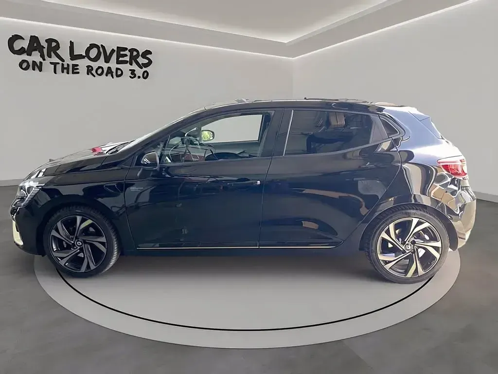 Usata Renault Clio Engineered 145 CV (106 kW) 2023 Nero Utilitaria