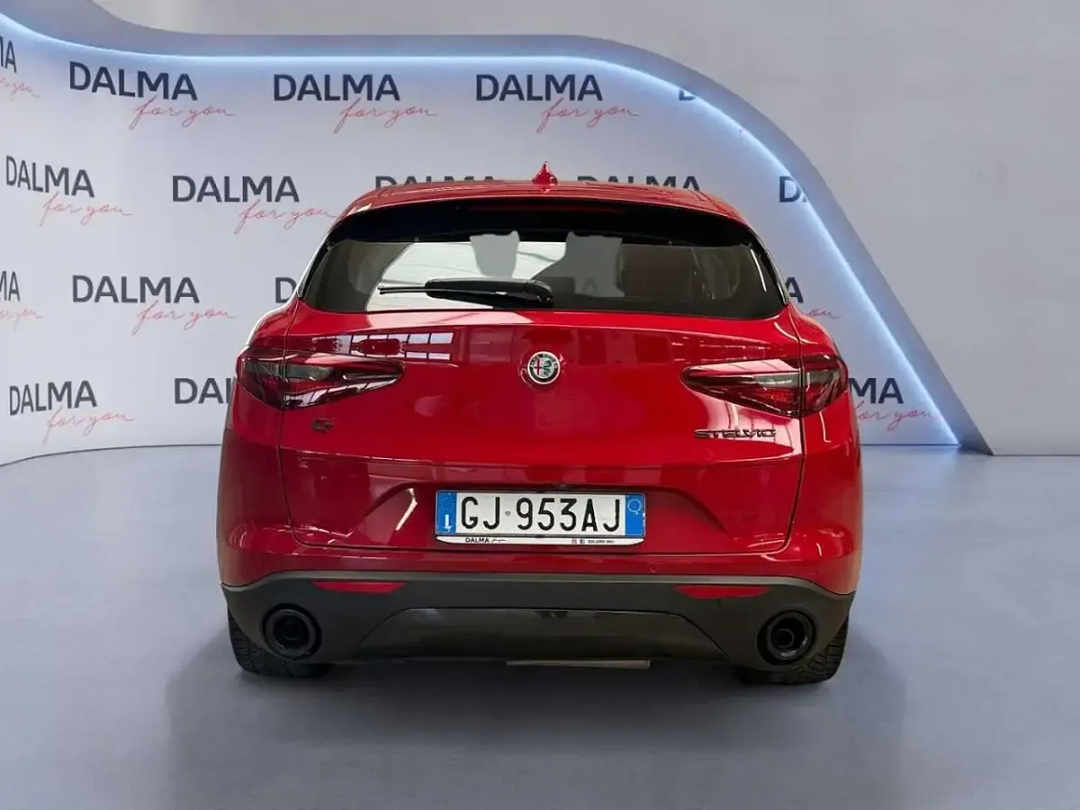 Usata Alfa Romeo Stelvio Sprint 190 CV (139 kW) 2022 Rosso SUV