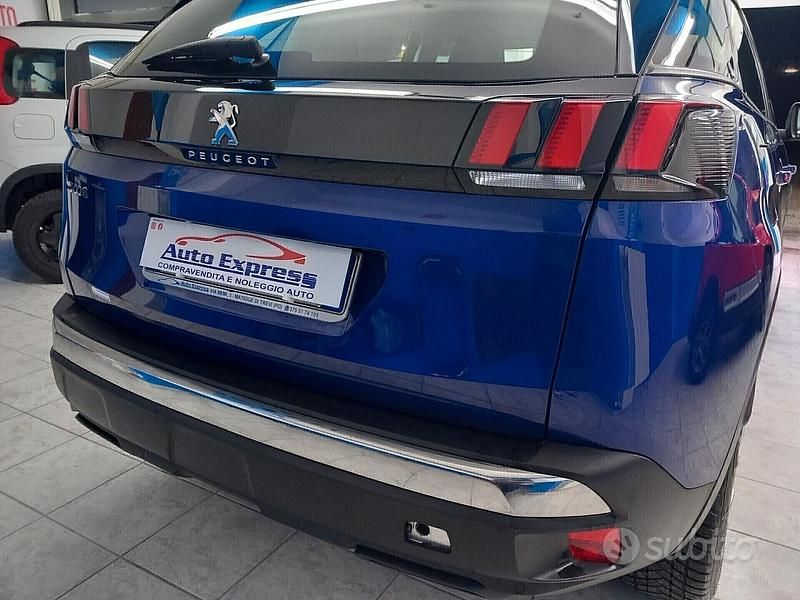 Usata Peugeot 3008 130 CV (95 kW) 2020 Blu SUV