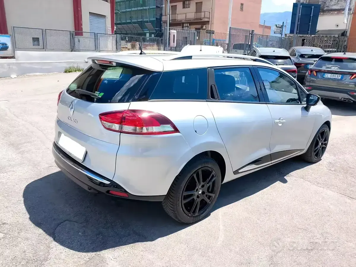 Usata Renault Clio 75 CV (55 kW) 2014 Grigio Station wagon