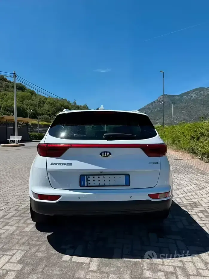 Usata Kia Sportage 141 CV (103 kW) 2017 Bianco SUV