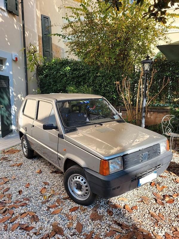 Usata Fiat Panda Young 39 CV (28 kW) 1999 Grigio Utilitaria