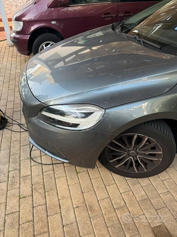 Usata Volvo V40 Business Edition 2018 Grigio Station wagon