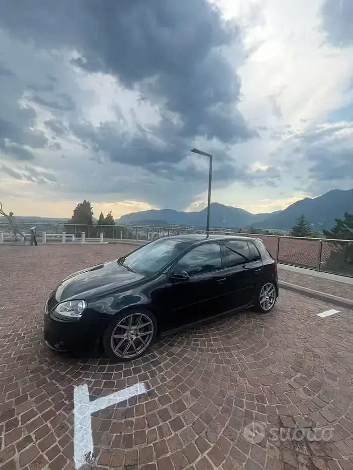 Usata VW Golf IV GTI 200 CV (147 kW) 2005 Nero Berlina