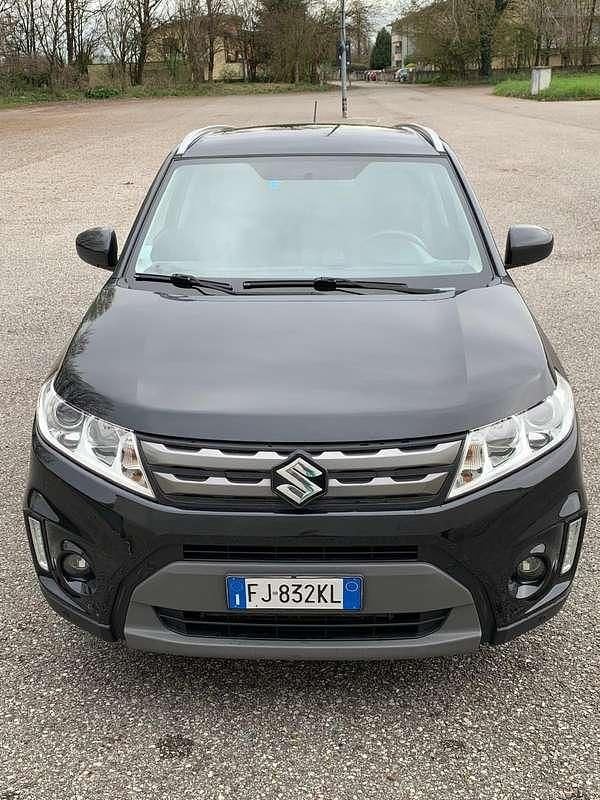 Usata Suzuki Vitara Cool 120 CV (88 kW) 2017 Nero SUV