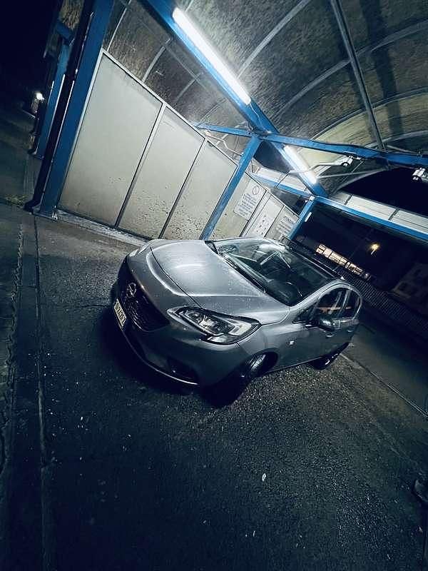 Grigio Usata 2016 Opel Corsa S Tre volumi | 5500 € (Super prezzo) - Immagine 1/4