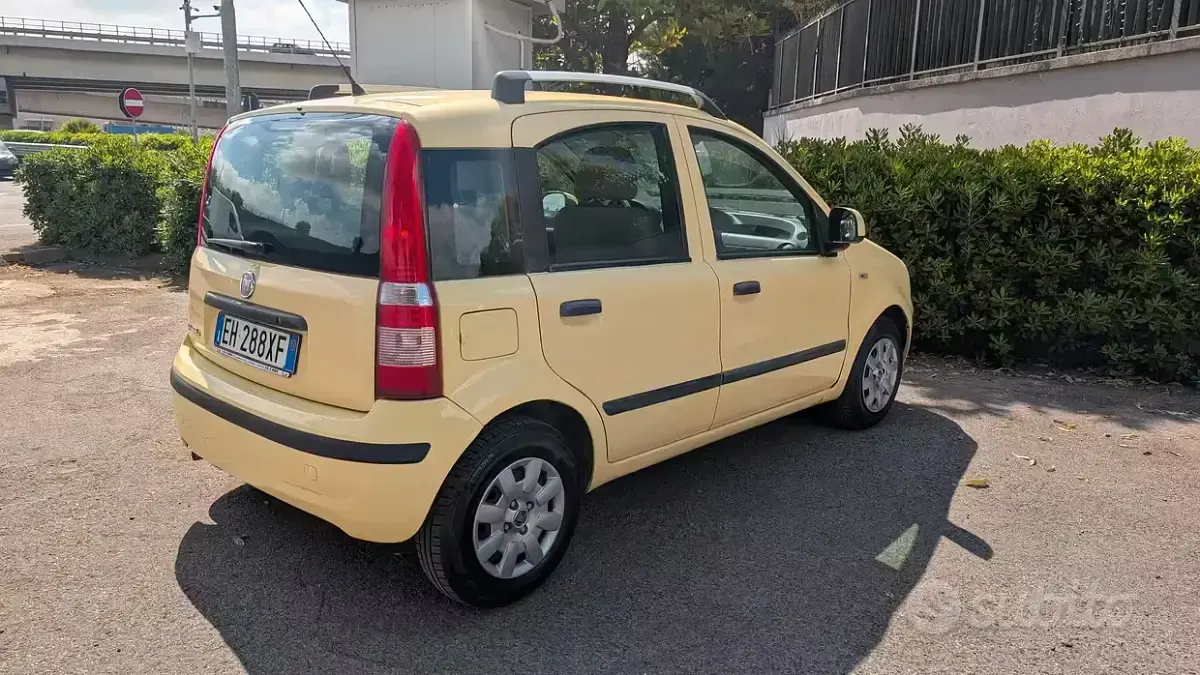 Usata Fiat Panda 69 CV (50 kW) 2011 Giallo Utilitaria