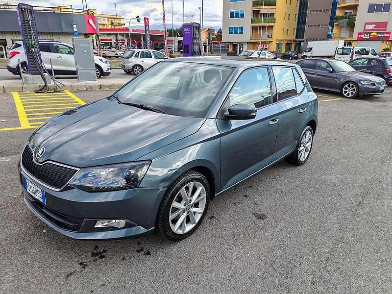 Blu/azzurro Usata 2018 Skoda Fabia Executive Berlina | 8500 € (Super prezzo) - Immagine 1/4