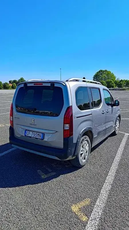 Usata Peugeot Rifter Active 131 CV (96 kW) 2021 Monovolume