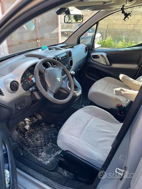 Usata Peugeot TePee Premium 90 CV (66 kW) 2009 Station wagon