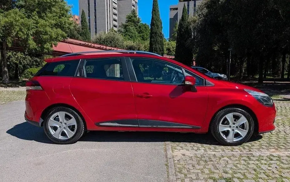 Usata Renault Clio 90 CV (66 kW) 2015 Rosso Station wagon