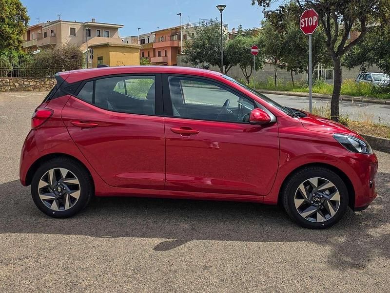Ny Hyundai i10 63 HK (46 kW) 2026 Rød Hatchback