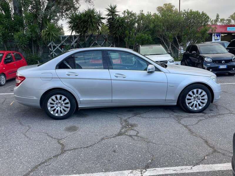 Usata Mercedes C220 Classic 170 CV (125 kW) 2009 Grigio Berlina