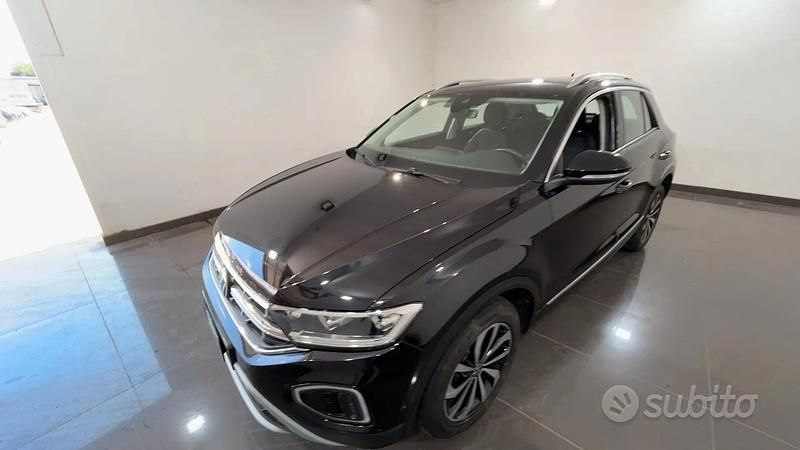 Usata VW T-Roc Style 150 CV (110 kW) 2022 Nero SUV