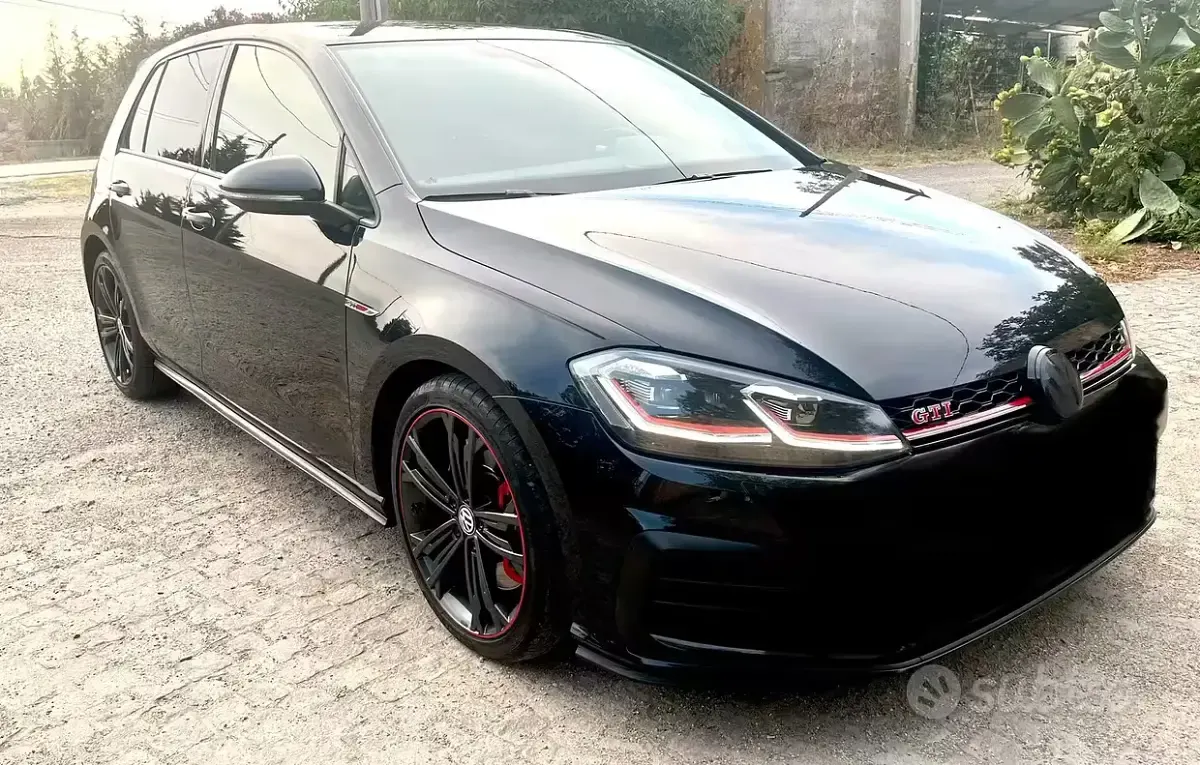 Usata VW Golf VII GTI 230 CV (169 kW) 2017 Nero Berlina
