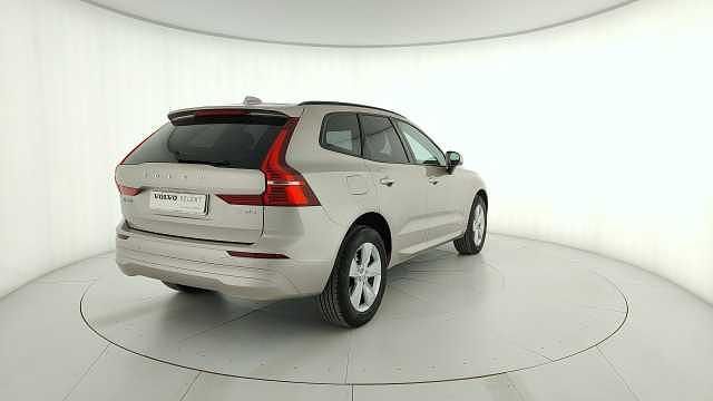 Usata Volvo XC60 145 CV (106 kW) 2023 Grigio SUV