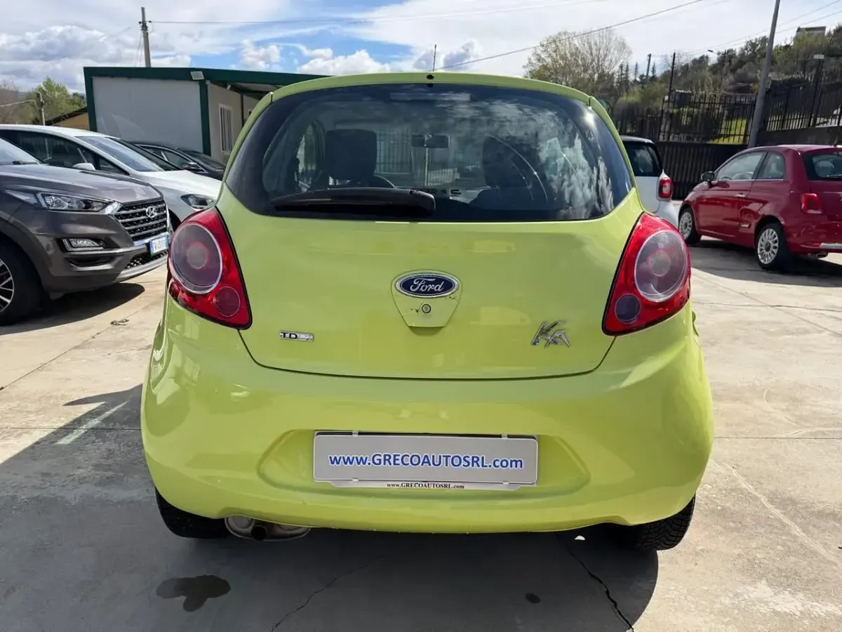 Usata Ford Ka 75 CV (55 kW) 2010 Verde Utilitaria