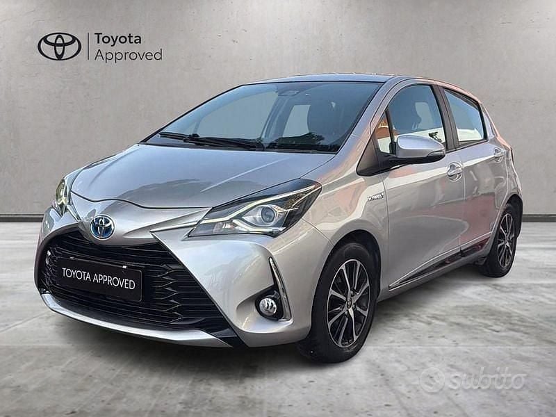 Usata Toyota Yaris Hybrid Active 2018 Grigio Berlina