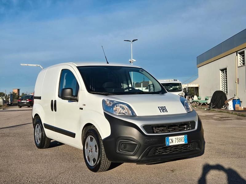 Usata Fiat Fiorino 95 CV (69 kW) 2022 Bianco Monovolume