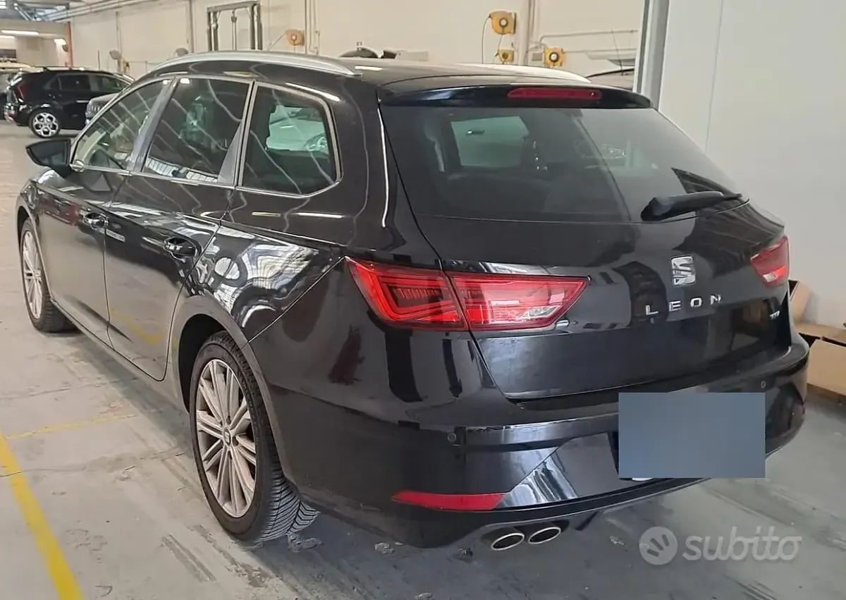 Usata Seat Leon ST XCELLENCE 150 CV (110 kW) 2017 Station wagon