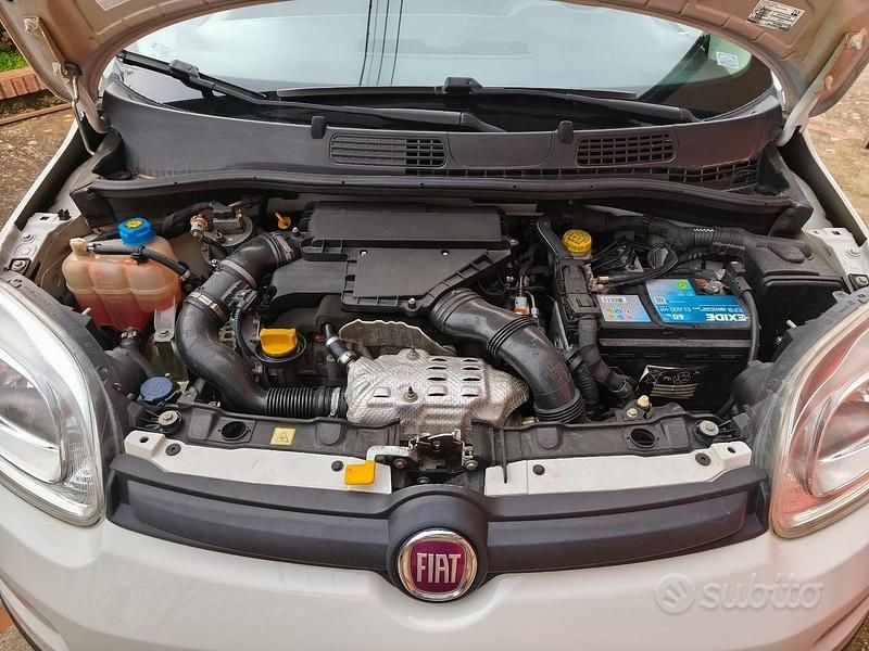 Usata Fiat Panda Easy 80 CV (58 kW) 2016 Bianco Utilitaria