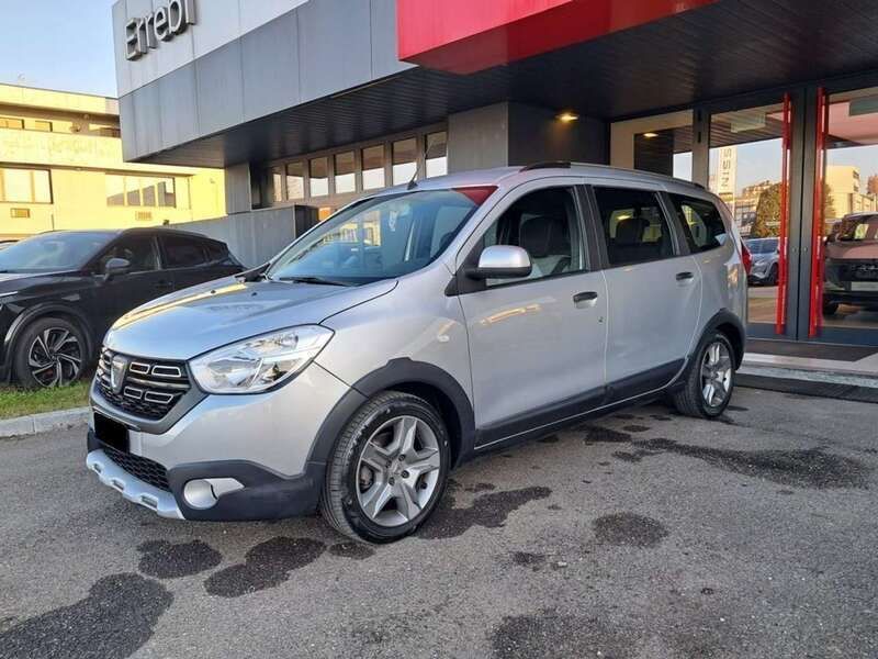 Usata Dacia Lodgy Stepway 116 CV (85 kW) 2021 Grigio Monovolume