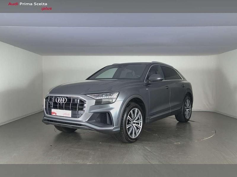Grigio daytona perlato Usata 2018 Audi Q8 Comfort SUV | 46.900 € (Buon prezzo) - Immagine 1/4