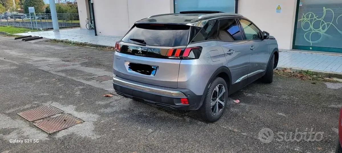 Usata Peugeot 3008 Allure 120 CV (88 kW) 2017 Grigio SUV