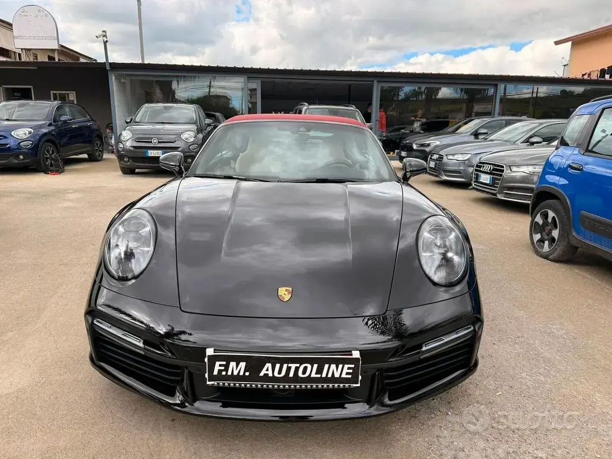 Usata Porsche 992 650 CV (478 kW) 2024 Nero Cabrio