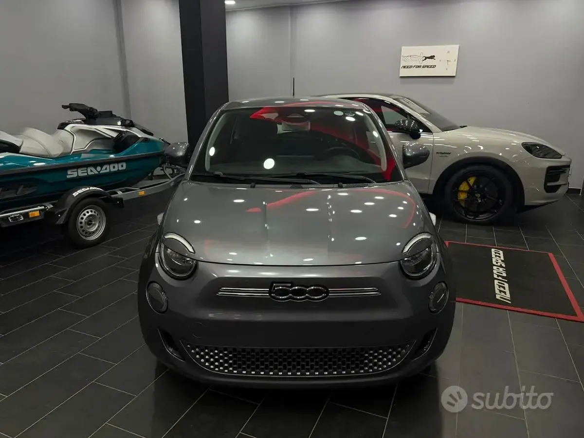 Używany Fiat 500e Passion 42 kW (58 KM) 2021 Szary Sedan/Limuzyna