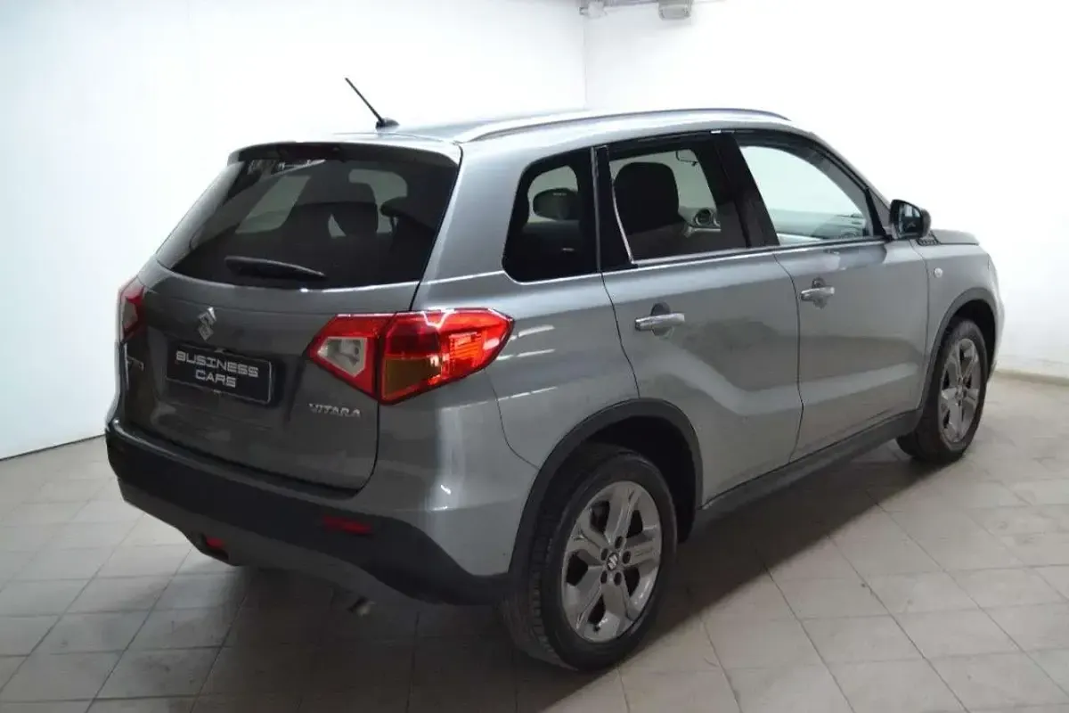 Usata Suzuki Vitara Cool 120 CV (88 kW) 2017 Antracite SUV