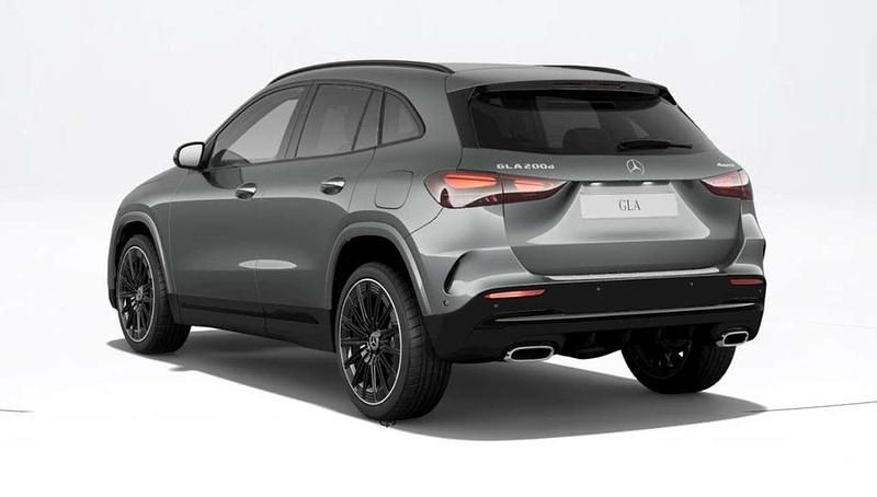 Nuova Mercedes GLA200 Advanced Plus 150 CV (110 kW) 2026 Grigio montagna SUV