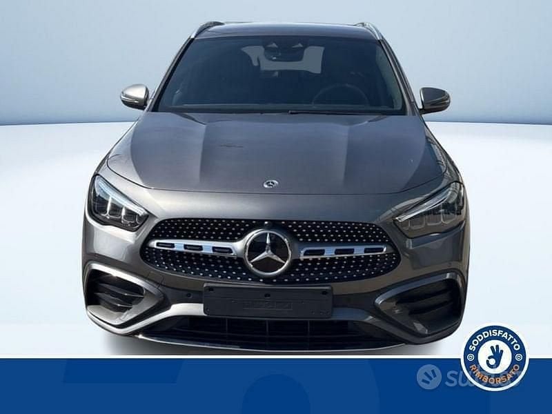 Nouvelle Mercedes GLA250 163 ch (119 kW) 2025 Gris SUV