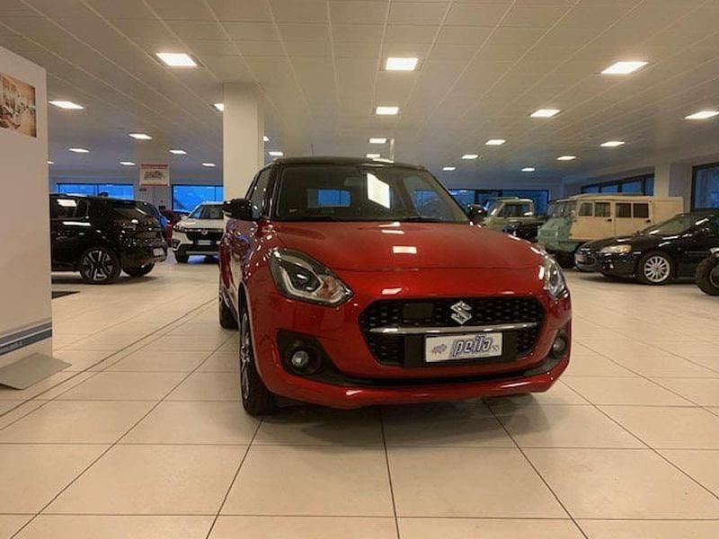 Usata Suzuki Swift 83 CV (61 kW) 2024 Rosso Utilitaria