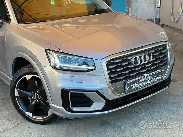Usata Audi Q2 Sport 116 CV (85 kW) 2017 Grigio SUV