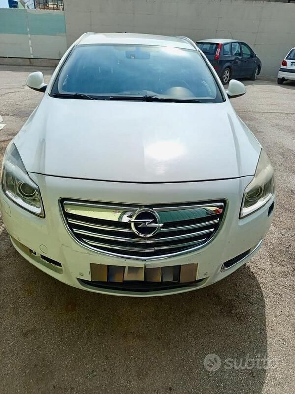 Usata Opel Insignia 131 CV (96 kW) 2010 Berlina