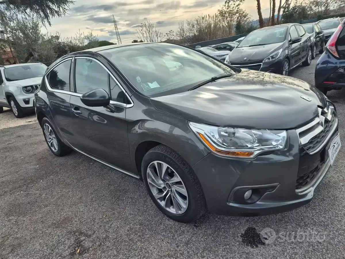 Usata Citroën C4 Exclusive 114 CV (83 kW) 2014 Grigio Berlina