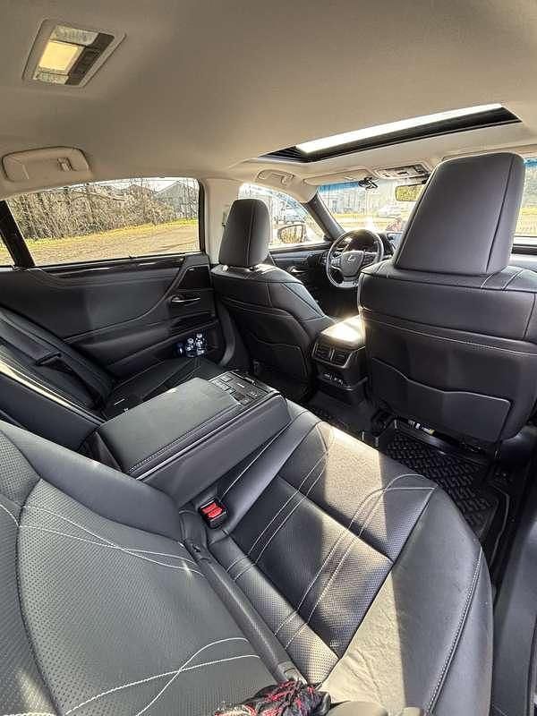 Usata Lexus ES300 Luxury Line 218 CV (160 kW) 2019 Blu/azzurro Berlina