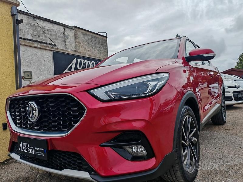 Rosso Usata 2022 MG ZS Luxury Tre volumi | 12.999 € (Buon prezzo) - Immagine 1/4