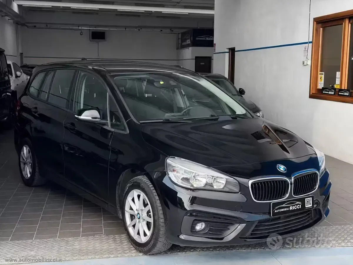 Usata BMW 218 Gran Tourer 150 CV (110 kW) 2015 Nero Monovolume