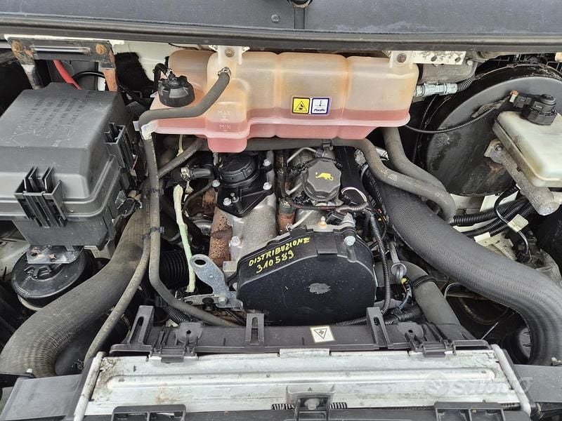 Usata Iveco Daily 100 CV (73 kW) 2008 Bianco Monovolume