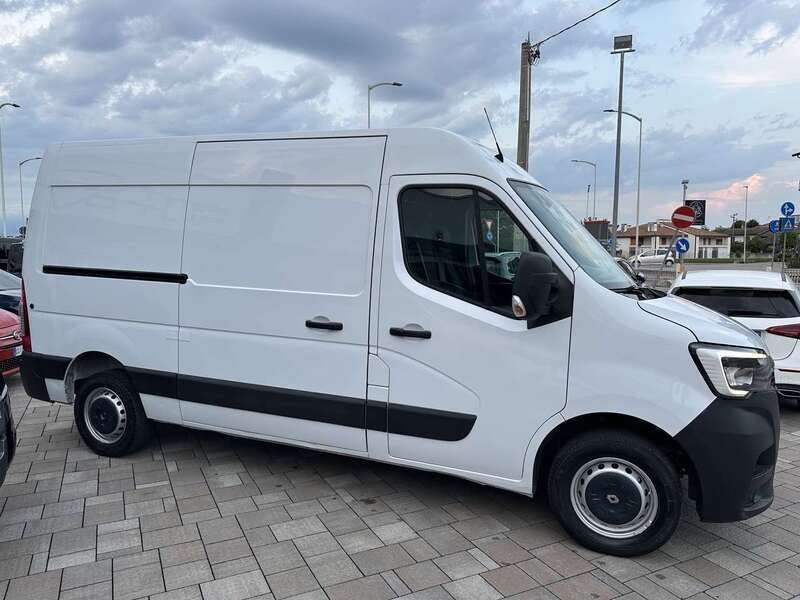 Usata Renault Master 135 CV (99 kW) 2020 Bianco Furgone