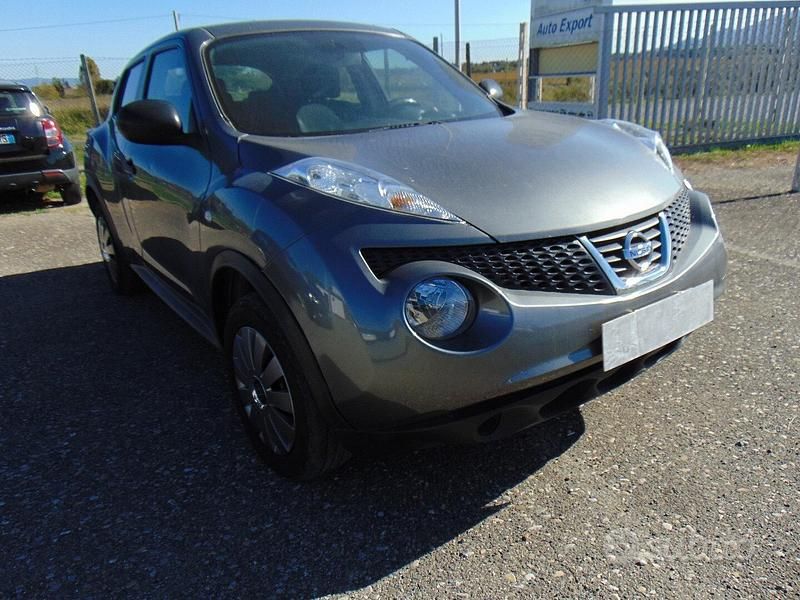 Usata Nissan Juke 110 CV (80 kW) 2012 Grigio SUV